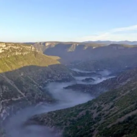 Сasa de vacaciones Maison Avec Piscine En Cévennes Gard 6-8 Pers