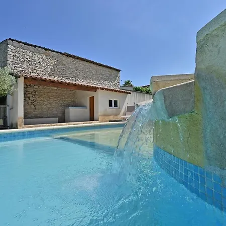 Maison Cévennes Gard 8 Pers Avec Piscine Jacuzzi Animaux Acceptés Сasa de vacaciones Savignargues